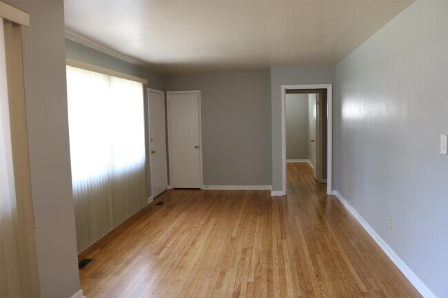 Photo - 1115 Cranbrook Dr House