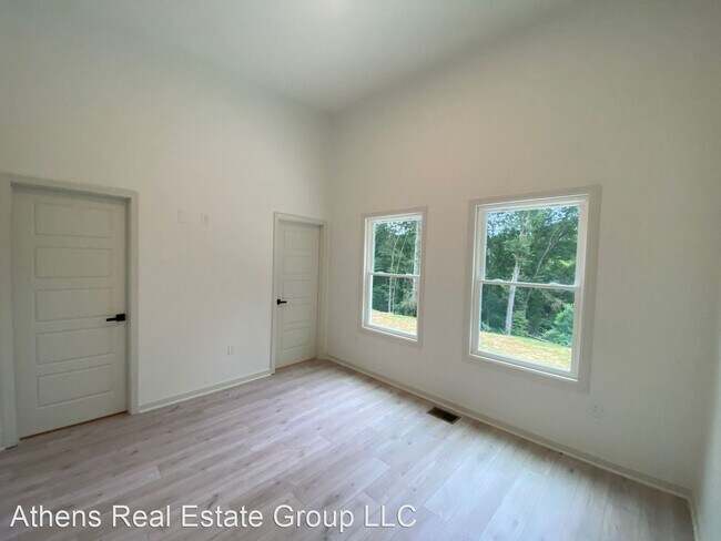 Foto del edificio - 5 br, 5.5 bath House - 388 Fourth Street