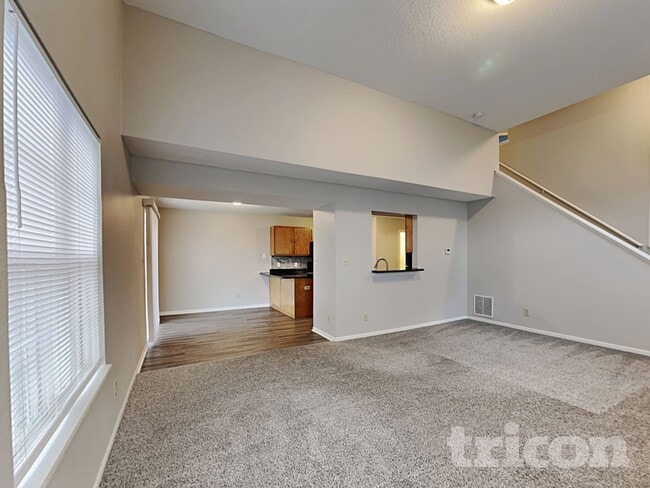 Building Photo - 160 Harts Ford Way