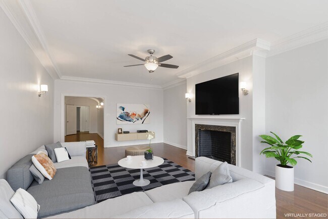 Foto del edificio - 422-24 Melrose