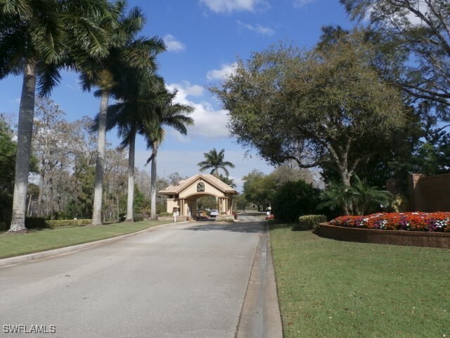 Foto del edificio - 14290 Hickory Links Ct