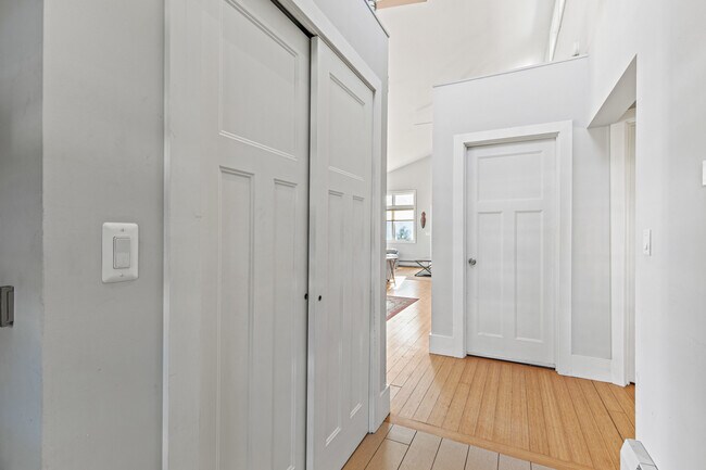 Foto del edificio - 18 Rosedale St