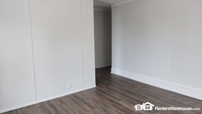 Building Photo - 408 3rd St E