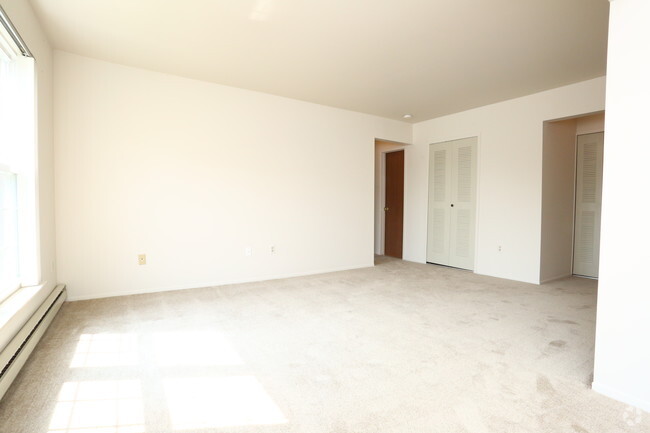 Interior Photo - Plymouth Hills Apartments