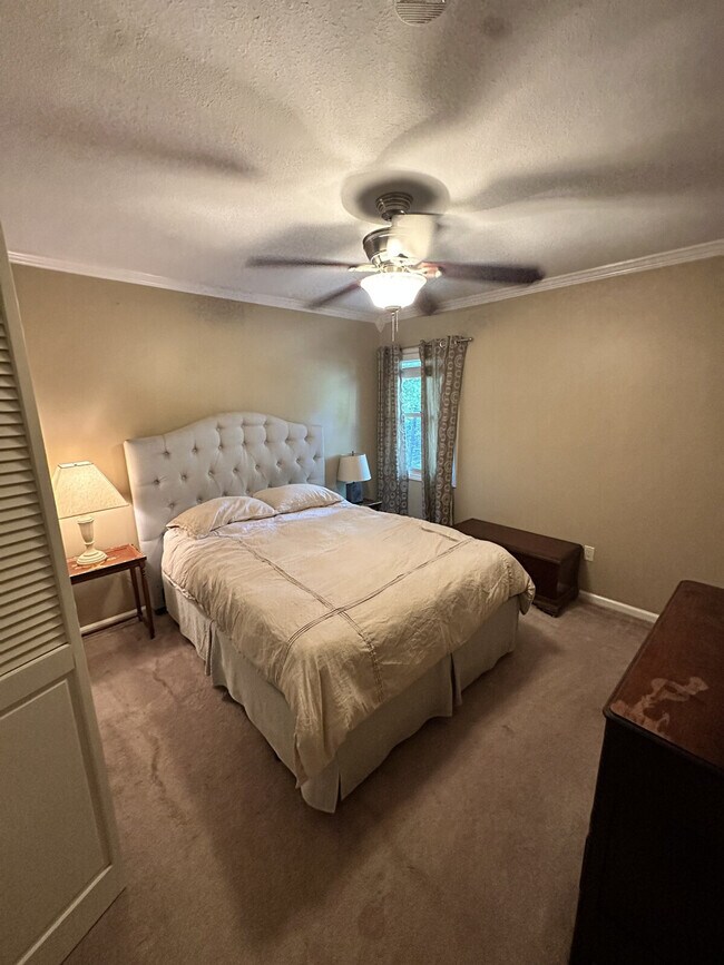 Foto del edificio - 6 Hunters Ridge Dr