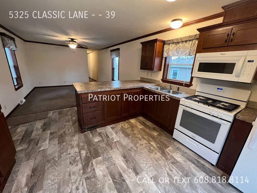 Primary Photo - 3 Bed 1 Bath Home in Platteville, WI