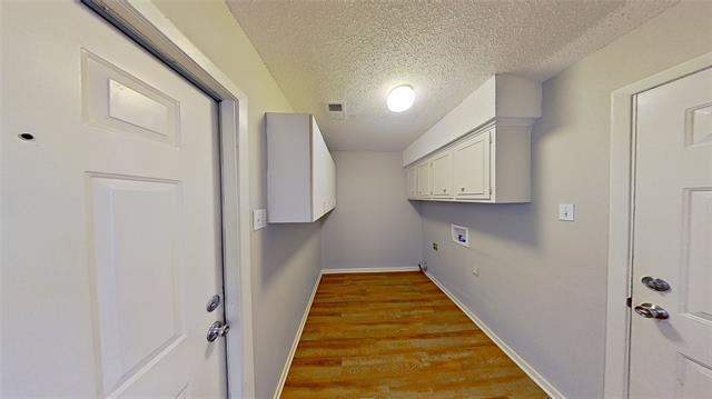 Building Photo - 3209 Dauphine Dr