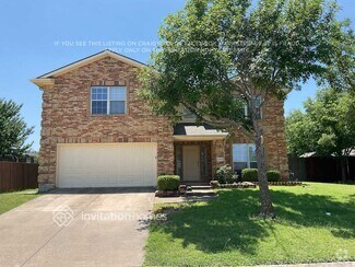 Building Photo - 8418 Sailors St