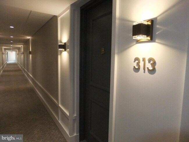 Foto del edificio - 1650 Oakwood Dr