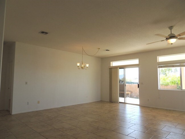 Building Photo - 3390 Pheasant Canyon Way