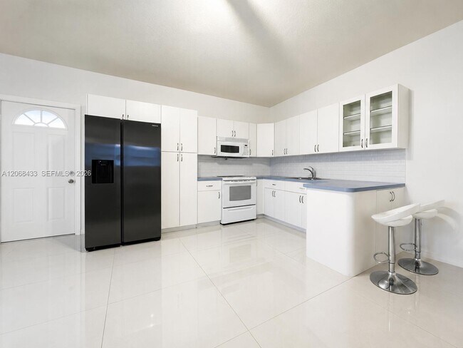 Foto del edificio - 14180 SW 8th Terrace