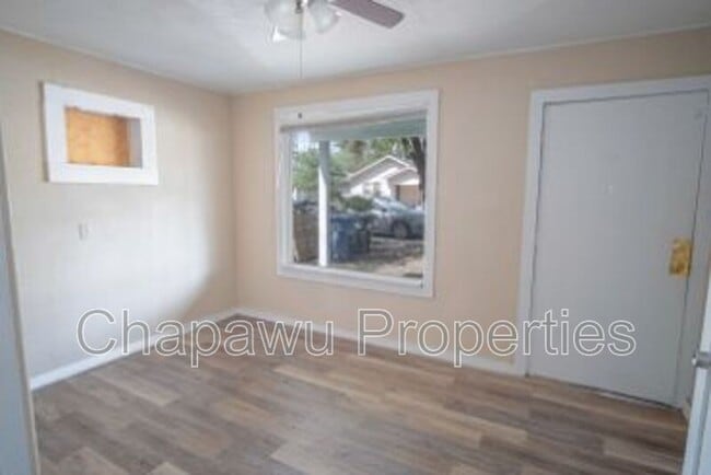 Building Photo - 342 Vine St