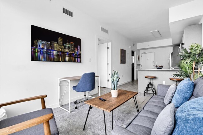 Foto del edificio - 321 NE 26th St