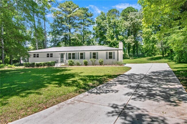 Foto del edificio - 1348 Ridgewood Dr SW
