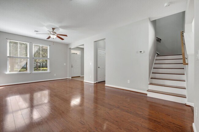 Foto del edificio - Southwood Townhome with Community Pool