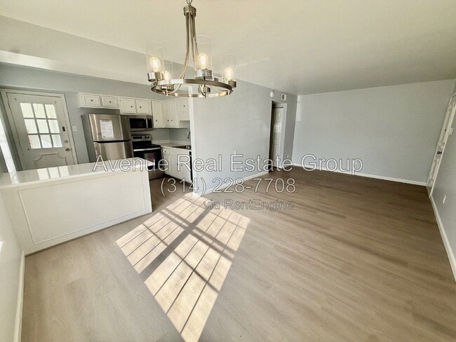 Building Photo - 1674 Blue Ridge Dr