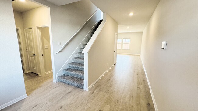 Foto del edificio - 188 Grey Slate Ave