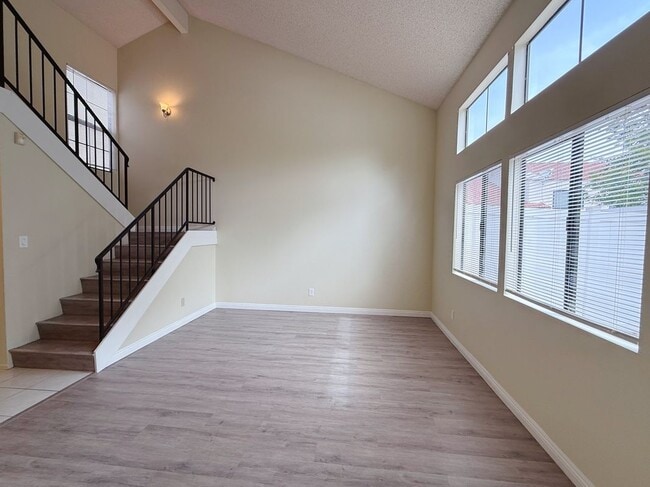 Building Photo - 8547 San Jacinto Ct