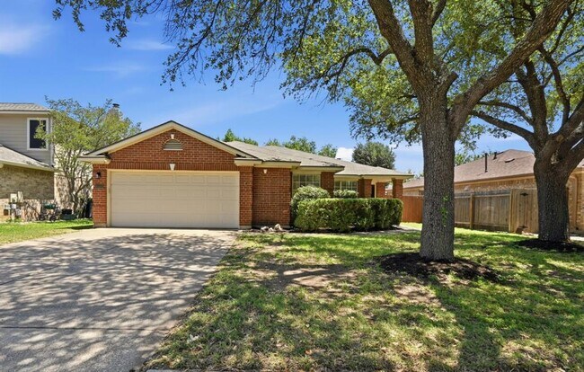 Building Photo - 4000 Licorice Ln