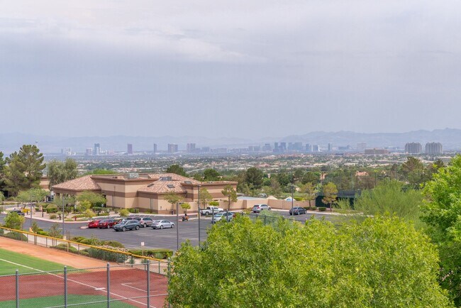 Foto del edificio - Beautiful one-story, 3 bedrooms, reimagine...