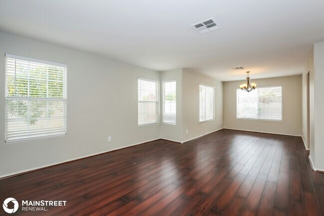 Foto del edificio - 1919 La Villa Dr, North Las Vegas, NV 89031