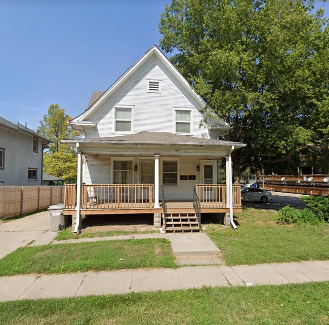 Building Photo - 401 S 27th St