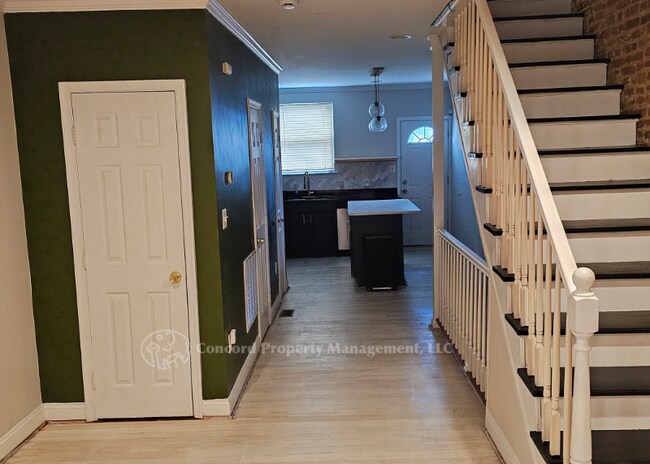 Foto del edificio - 135 N Ellwood Ave