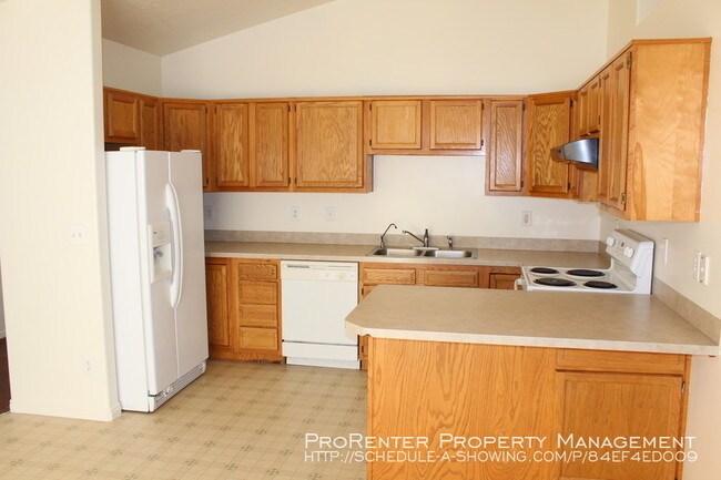 Building Photo - Affordable 3 Bed, 2 Bath Ogden Home