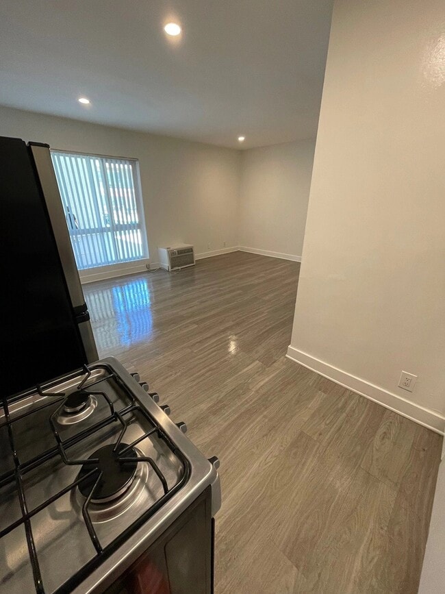 Foto del edificio - 5307 Sepulveda Blvd