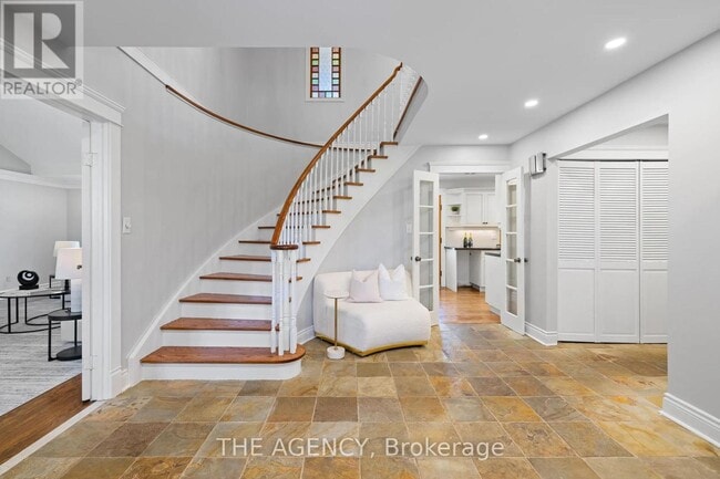 Photo du bâtiment - 3635 19th Sideroad