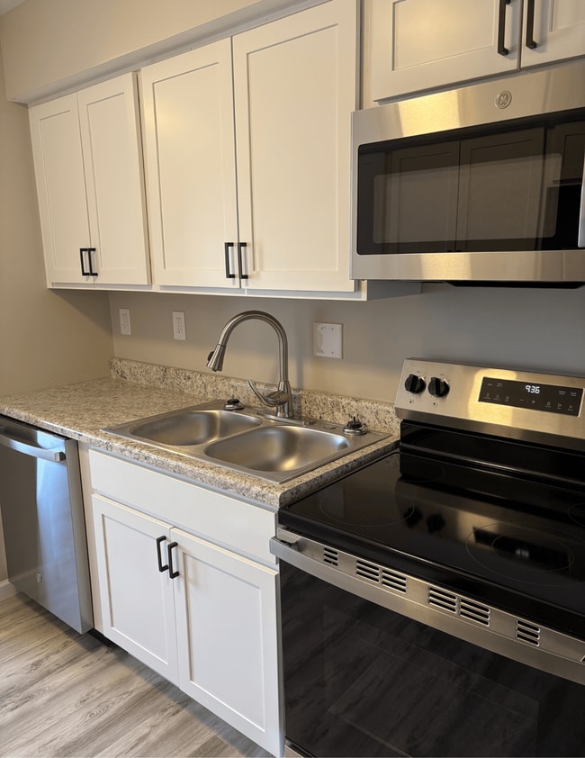Interior Photo - The Oaks Apartments