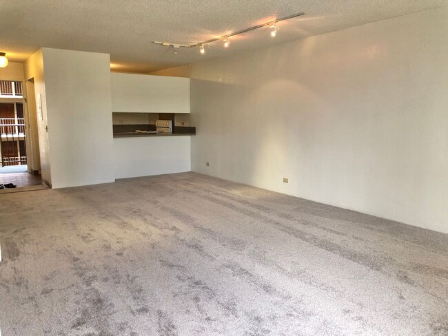 Foto del edificio - Park at Pearlridge! 2 bdrm, 2 bath, covere...