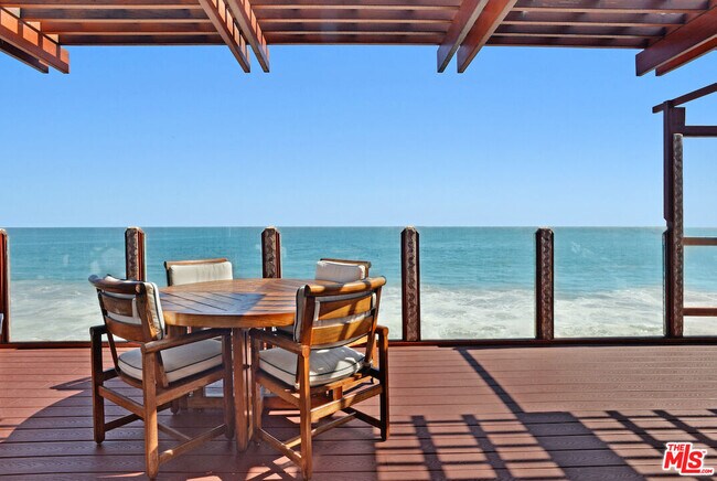 Foto del edificio - 27060 MALIBU COVE COLONY Dr