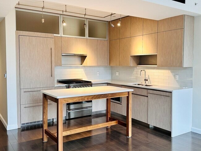 Foto del edificio - 43 Westland Ave