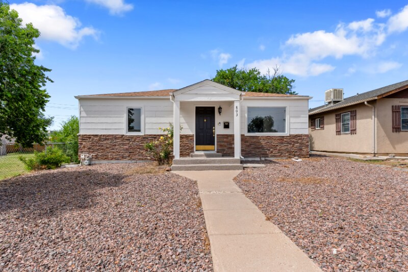 Foto principal - 803 W 18th St