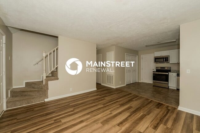 Building Photo - 3203 Lakeford Dr