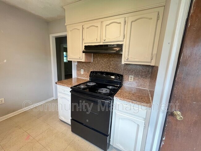 Foto del edificio - 1527 N Marque Ann Dr