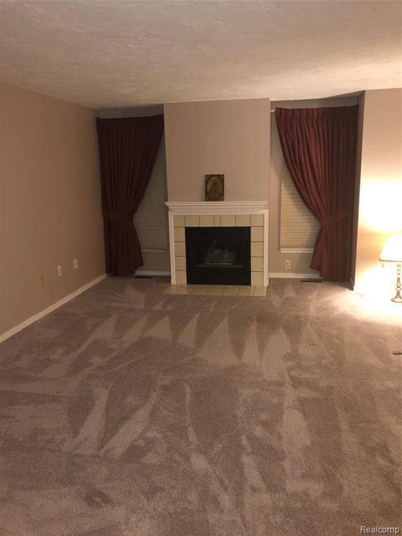 Building Photo - 9326 Eastwind Dr