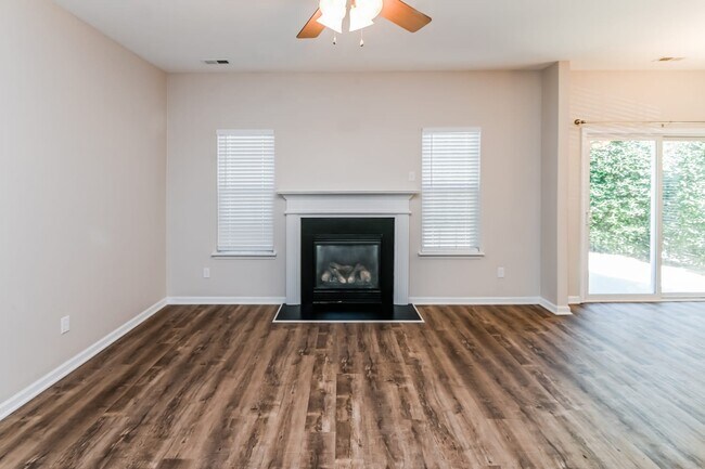 Building Photo - 3520 Draycott Ave
