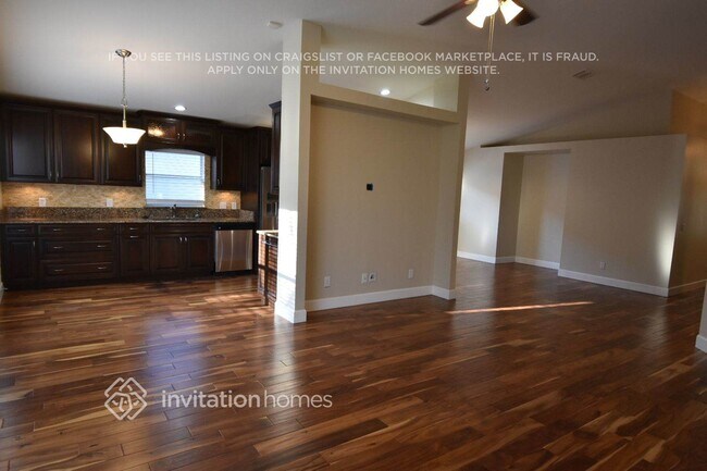 Foto del edificio - 5621 Rockfield Loop