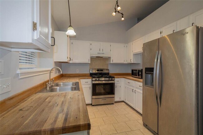 Building Photo - 2110 Rick Whinery Drive, Austin, TX 78728 ...