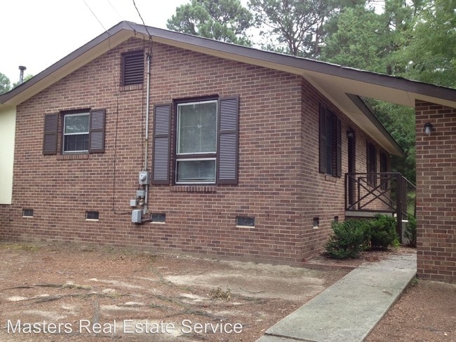 Building Photo - 805 Edison Rd