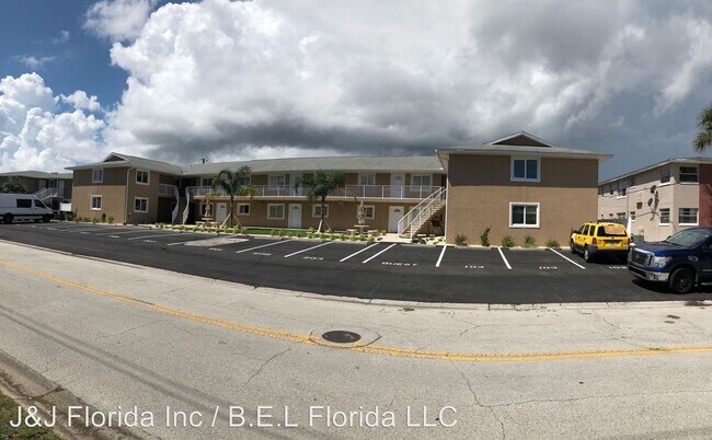 Foto del edificio - 2525 N Oleander Ave