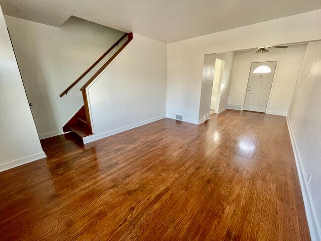 Building Photo - 509 23rd St