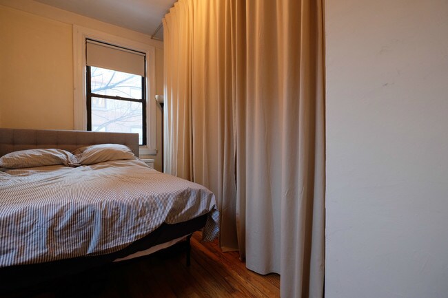 Foto del edificio - 532 W 114th St