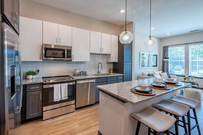 Foto del edificio - 3301 E Pecan St