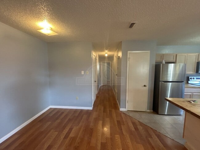 Foto del edificio - 2011 Windward Dr