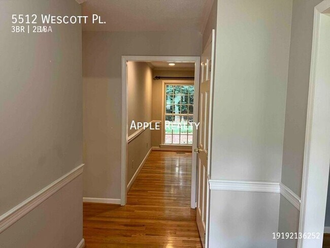 Foto del edificio - 5512 Wescott Pl