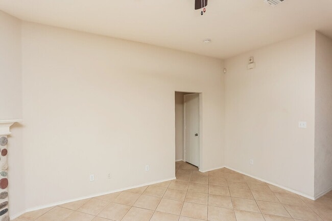 Foto del edificio - 10849 Braemoor Dr