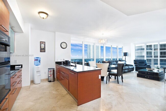 Foto del edificio - 1830AVAIL S Ocean Dr